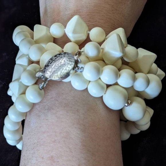 Perfect Summer Beads Exc Vintage Plastic 3-Strand Necklace Bracelet JUST FOR FUN - Picture 12 of 16